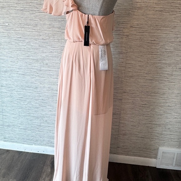 BCBGMAXAZRIA Dahlia Women’s Ruffled 1 Shoulder Front Slit Gown rose blush color - Picture 8 of 8